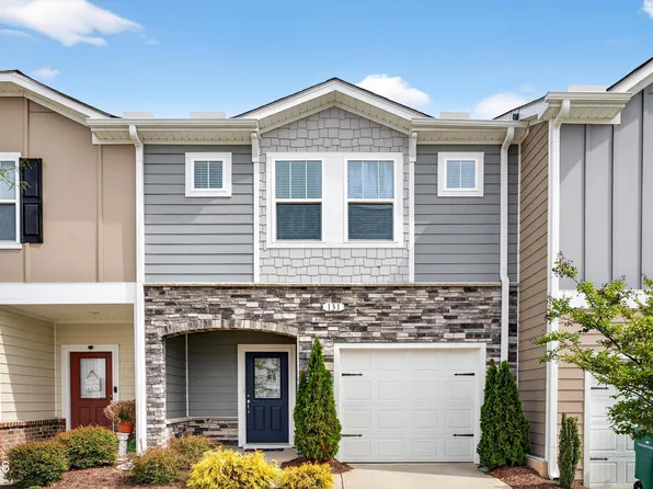 131 Joneshaven Dr, Fuquay Varina, NC 27526