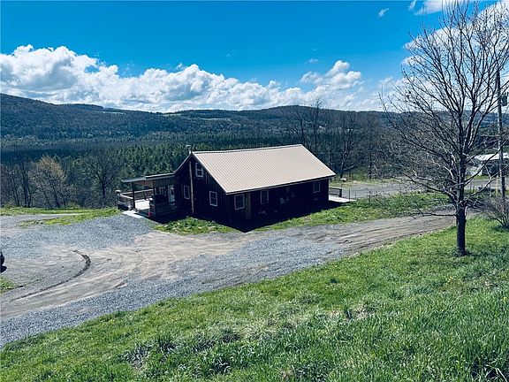 4th image of 3010 Kelly Rd