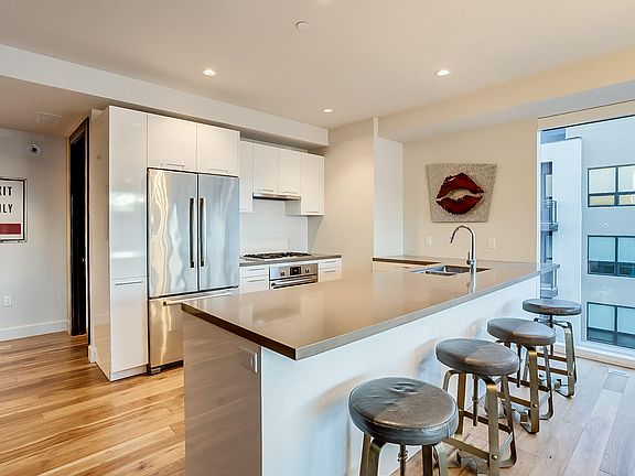 3rd image of 4422 N 75th St Unit 5007