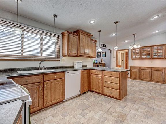 5th image of 1509 Sunnyslope Dr