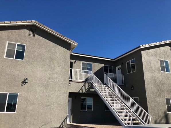 1561 S Dandelion St #2