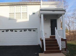 108 Towne Square Ct, Eureka, MO 63025