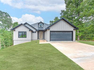 67 Argyll Dr, Bella Vista, AR, 72715