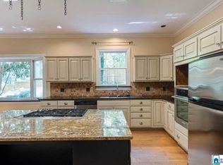 233 Berry Ln, Pelham, AL 35124