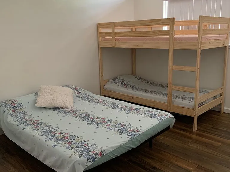 619 Villanova Dr — Photo 15