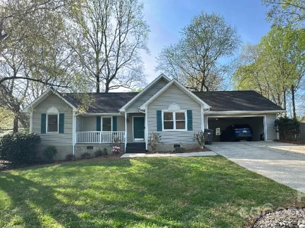 105 Chalice Ct, Statesville, NC 28625