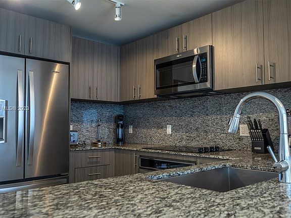 4th image of 5350 NW 84th Ave #1404