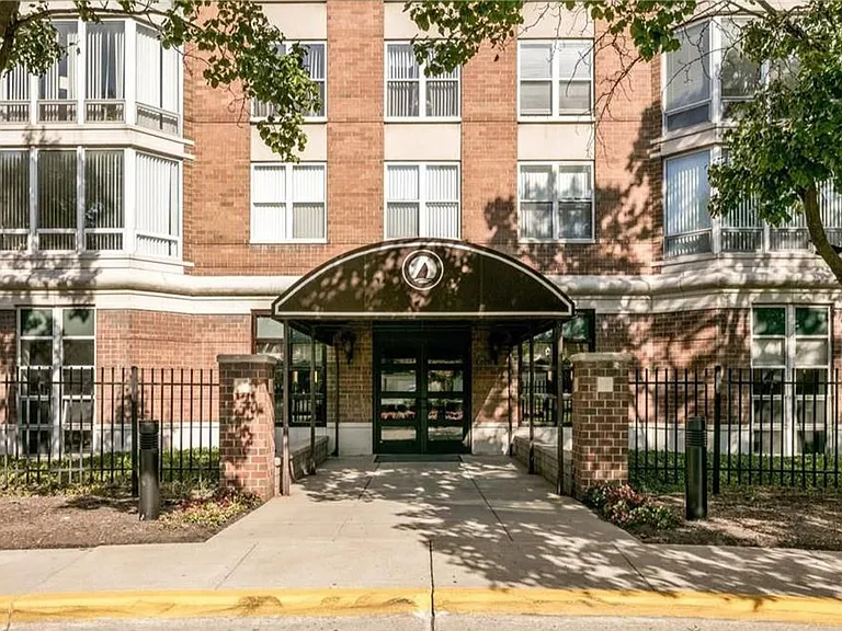250 E Harbortown Dr #1507 — Photo 6
