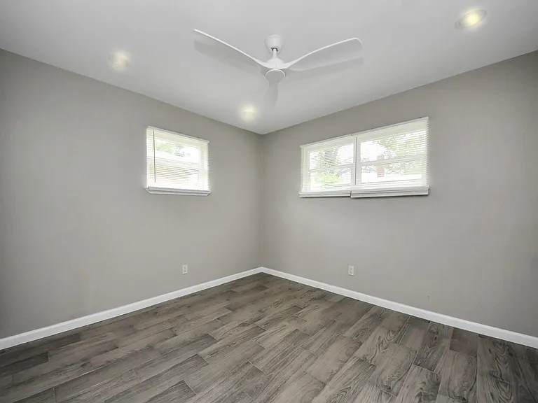 5441 Minden St #20 — Photo 9