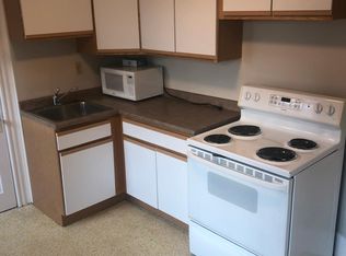 108 Apsley St APT 1, Hudson, MA 01749