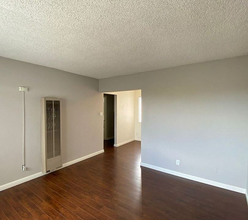 1st image of 507 Eastmont Ave APT 4