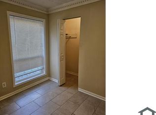 3184 Abbeywood Dr, Decatur, GA 30034
