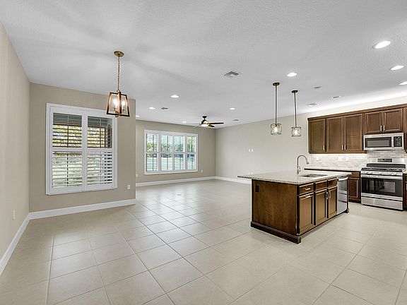 5th image of 11399 SW Hawkins Terrace