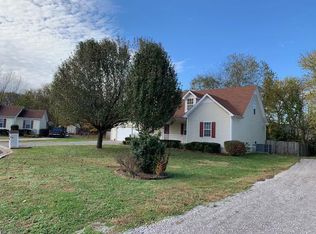 2807 Henderson Ln, Murfreesboro, TN 37130