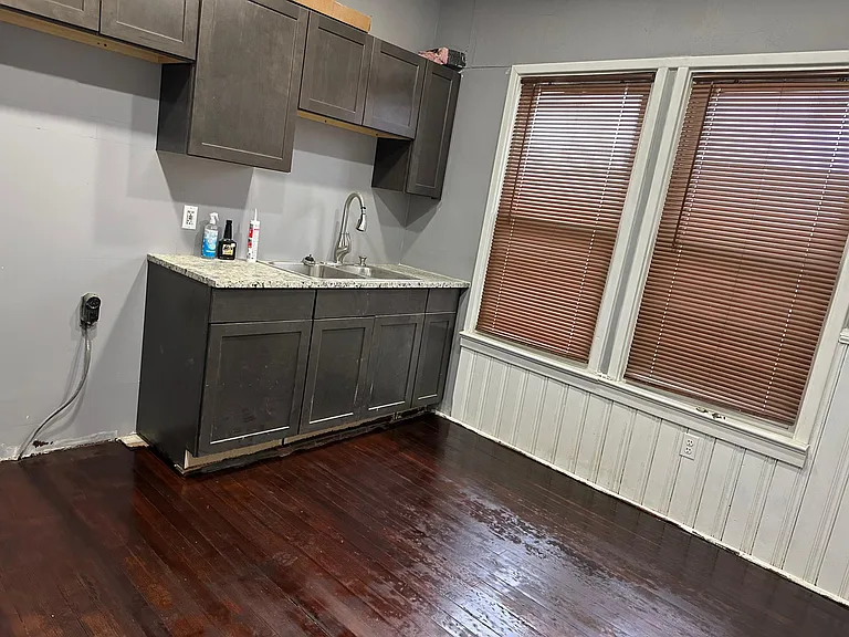 37 Minnesota Ave #1 — Photo 4