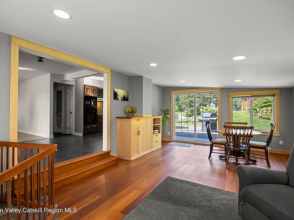 5th image of 670 Blue Hill Road