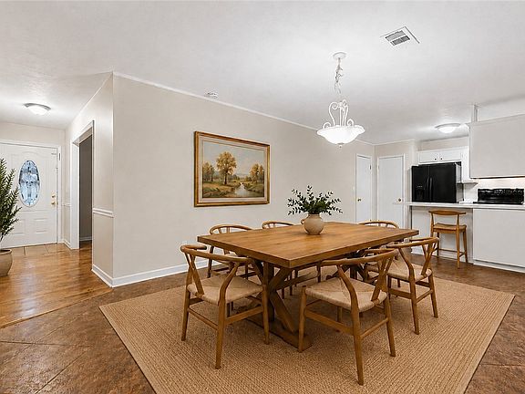 4th image of 1409 Dunwall Ct