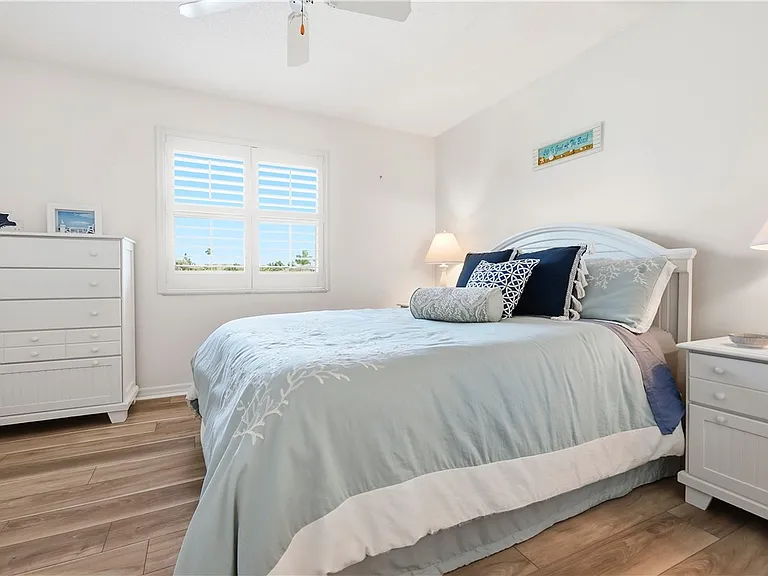 655 W Lake Jasmine Cir #207 — Photo 27