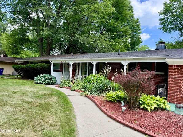 3318 E Lincolnshire Blvd, Toledo, OH 43606