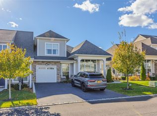 303 Silver Timber Dr, Yaphank, NY 11980