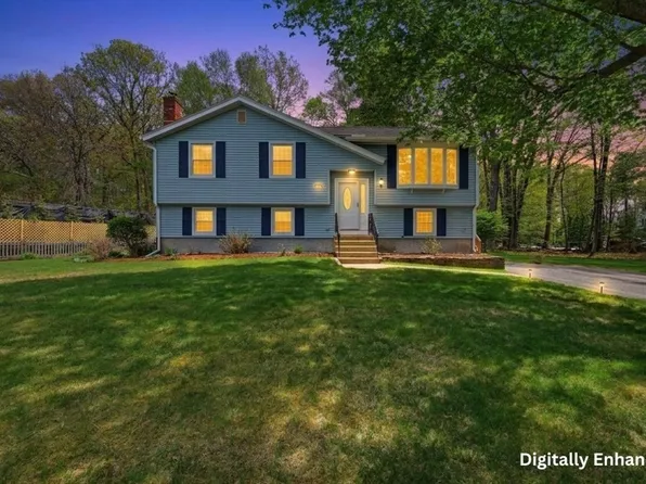 12 Village Ln, Billerica, MA 01821