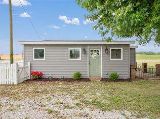 100 Country Club Ln, Waterloo, IL 62298