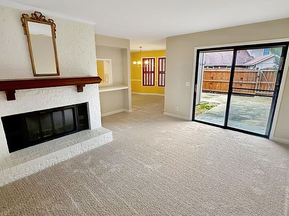 4th image of 1849 Quail Ridge Rd APT D