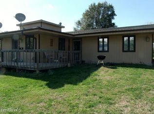 700 W 11th St APT 4, Horton, KS 66439