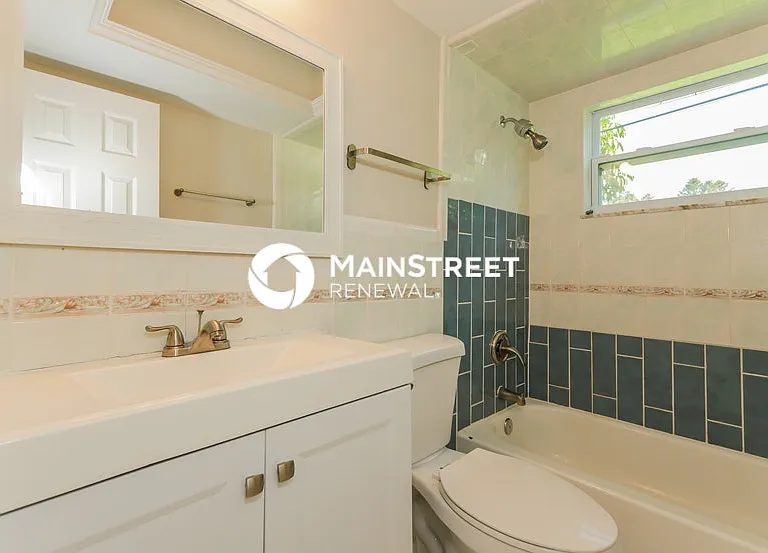 1833 Shore Acres Blvd NE — Photo 8