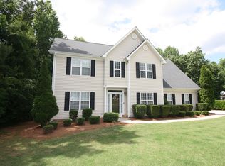 75 Heathridge Dr, Sharpsburg, GA