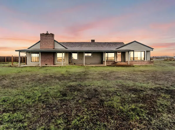 1181 NW Elm Ln, Madras, OR 97741