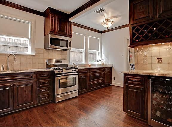 5th image of 6230 Palo Pinto Ave