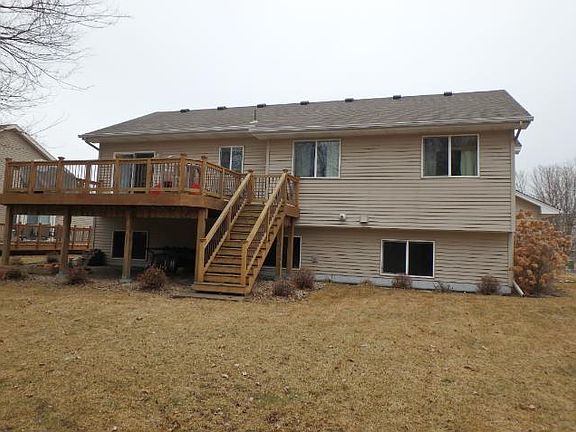 2nd image of 748 101st Ln NE