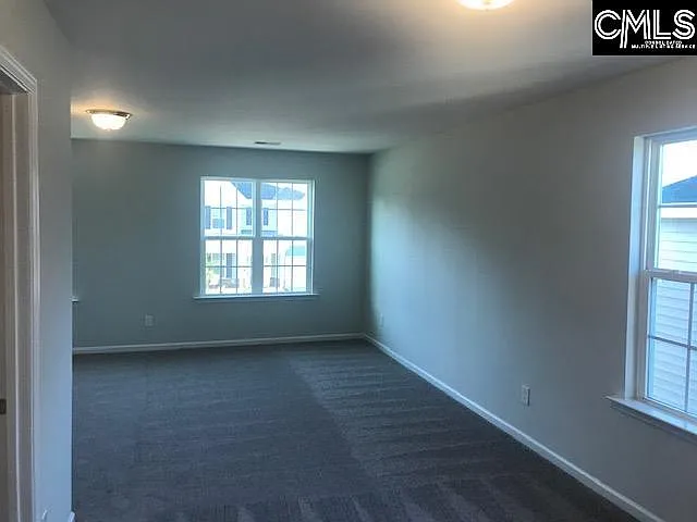 1342 Tamarind Ln — Photo 14