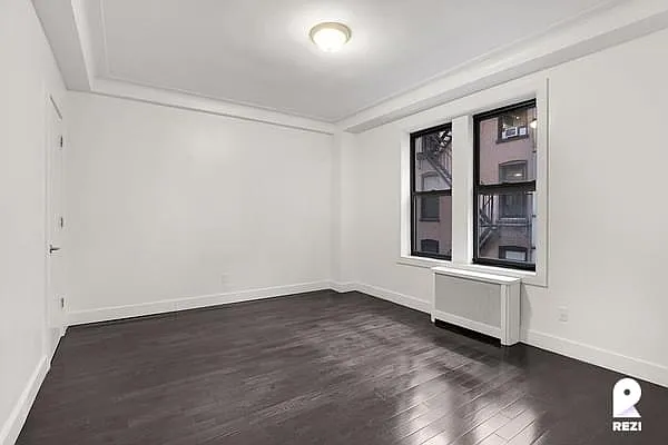 Rented by REZI | media 147