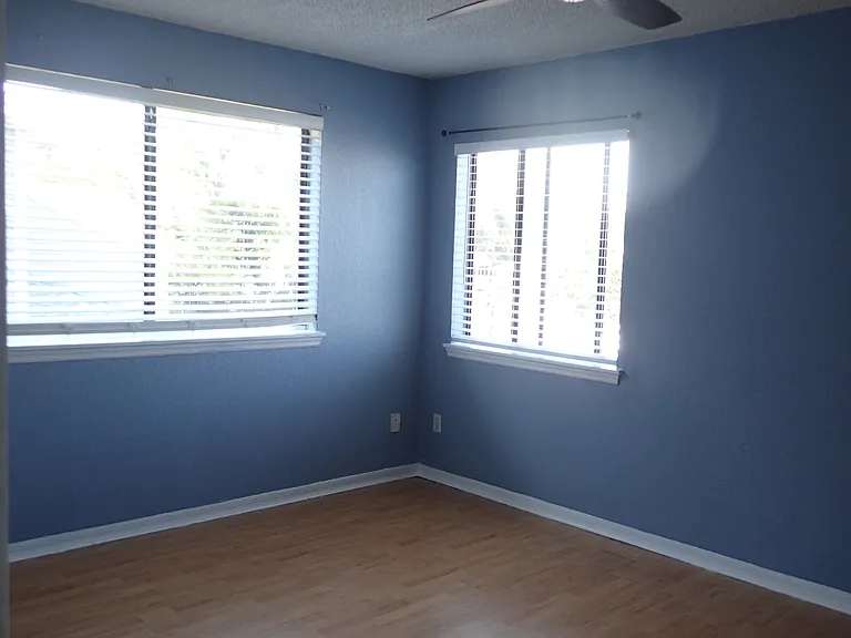 3RD FLOOR BEDROOM