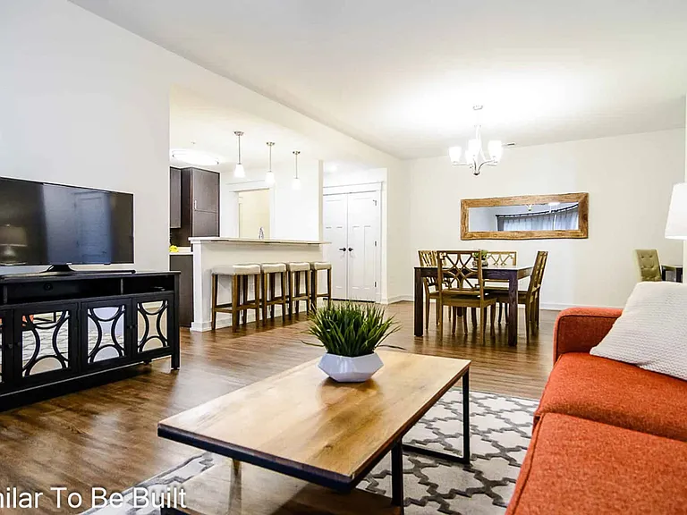Harbor Village Apartments — Photo 8