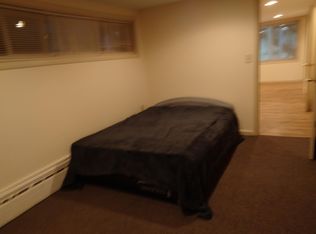 94 Whittier Dr, Kings Park, NY 11754