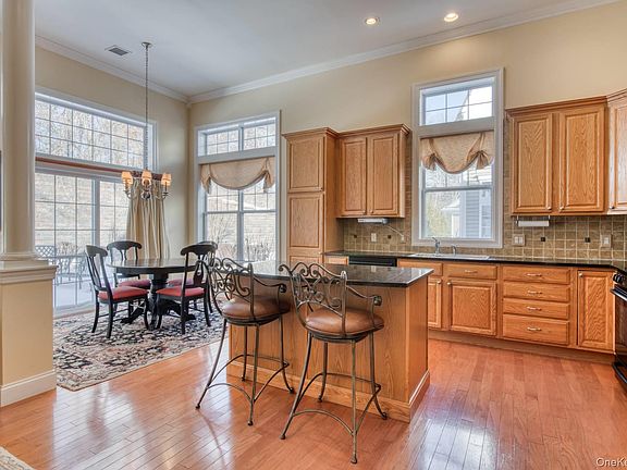 4th image of 236 Encore Boulevard