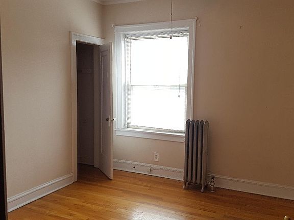 5th image of 911 S Humphrey Ave APT 2