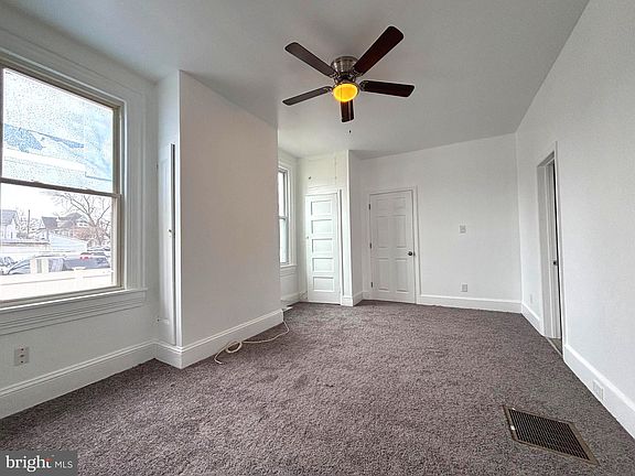 4th image of 311 2nd St Unit A
