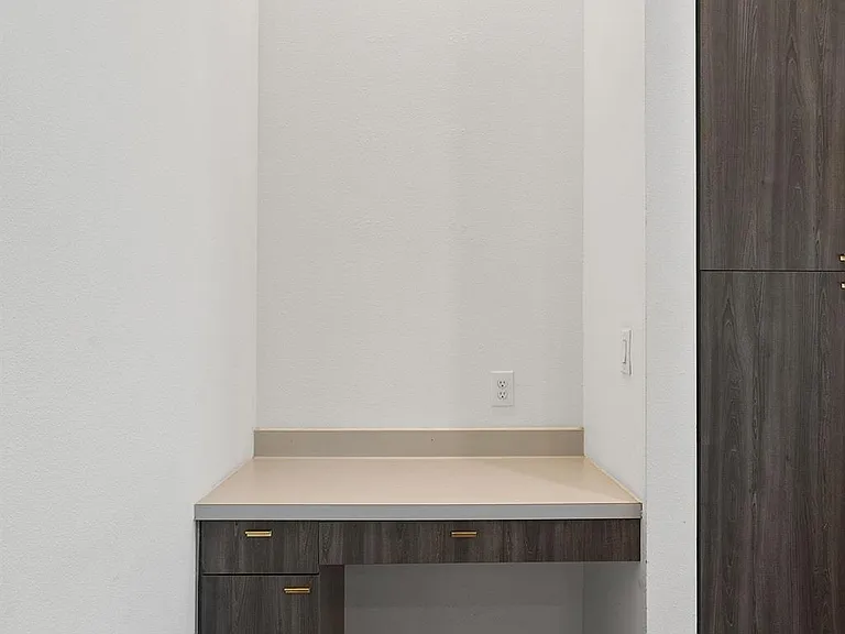 4361 S Congress Ave #111 — Photo 17