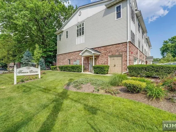 10 Terrace Ave APT 2, Hasbrouck Heights, NJ 07604