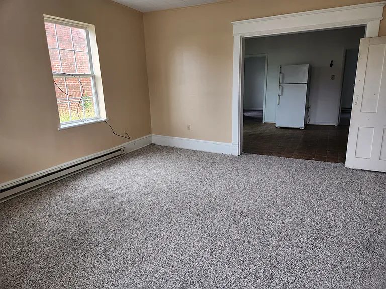 406 E Moler Ave #1 — Photo 3