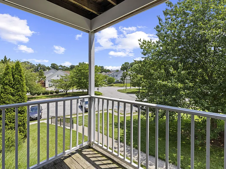 815 Deering Rd — Photo 21