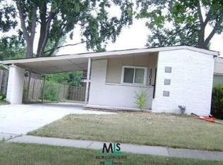 23011 Webster St, Oak Park, MI 48237