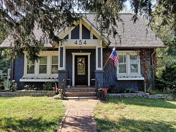 3rd image of 454 Harrison Ave