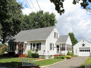 65 Primrose St, Springfield, MA 01151