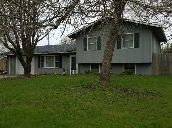 619 Southwood Dr, Manson, IA 50563