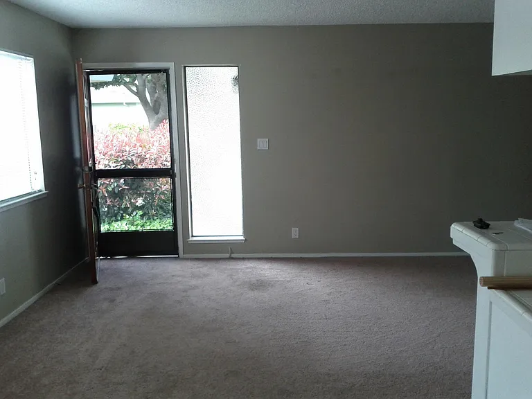 2110 Arroyo Ct #3 — Photo 7